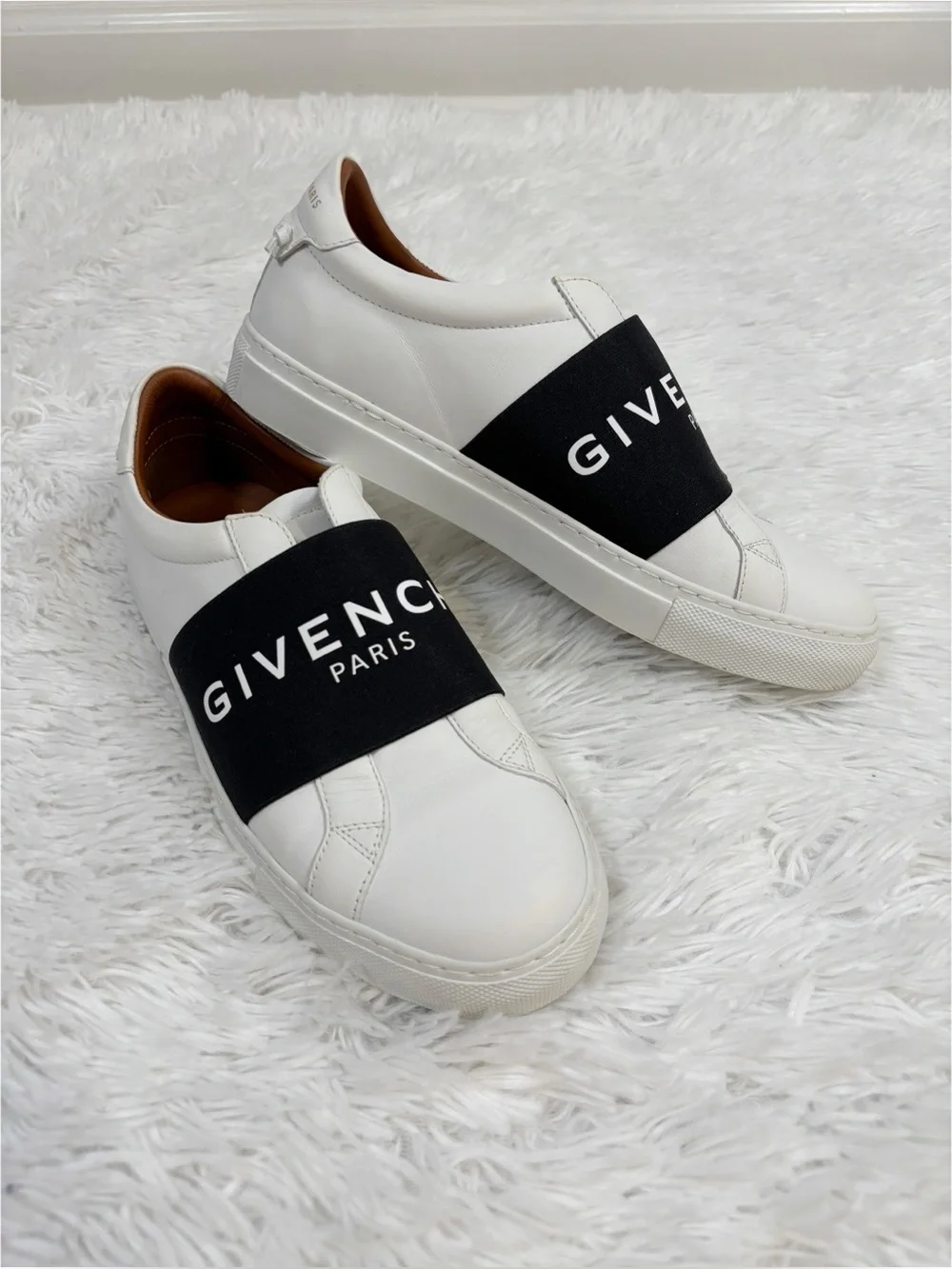 Givenchy‎ White Leather Slip-Ons sneakers with Black Logo Strap size 38 1/2